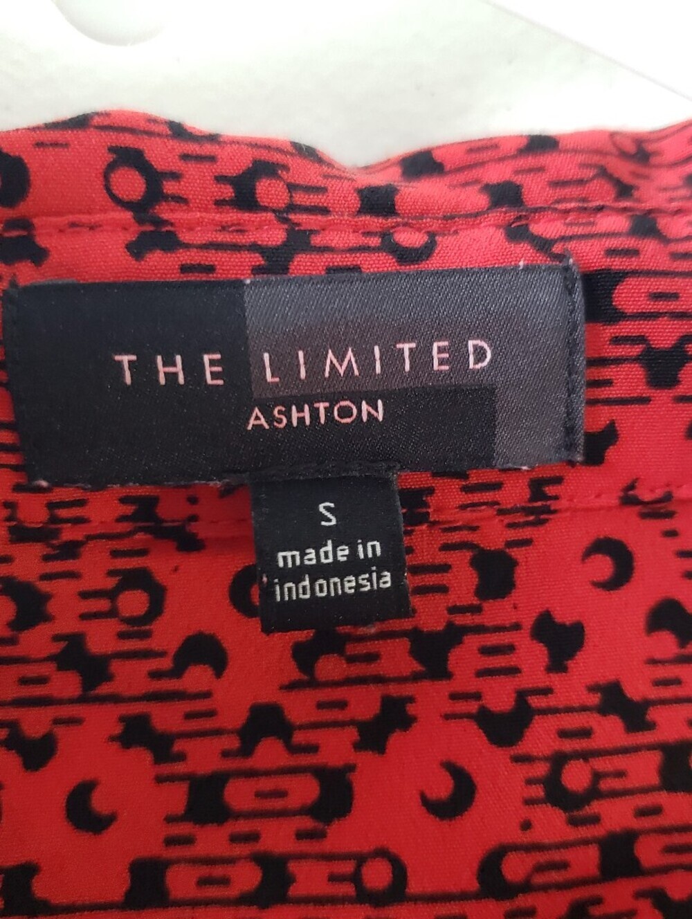 The Limited Ashton Shirtdress Small Red Black Geometric Print Roll Tab Sleeves - Picture 14 of 16
